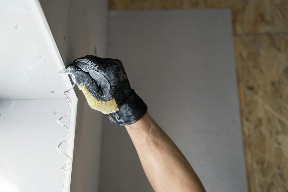 Closed cell vs open cell spray foam Tennessee
